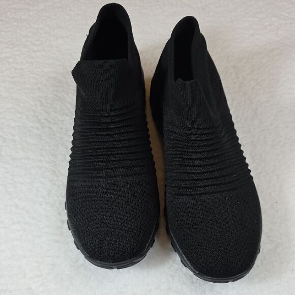 HKR Black Knitted Slip-On Sneakers with Ribbed Texture Size 9 - Picture 4 of 17